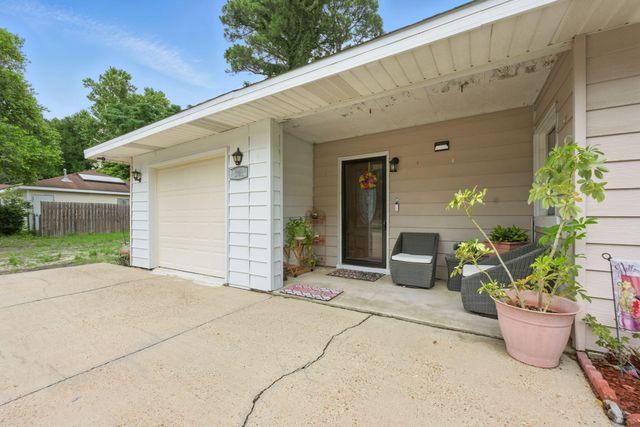 101 SE Elm Avenue, Fort Walton Beach, FL 32548