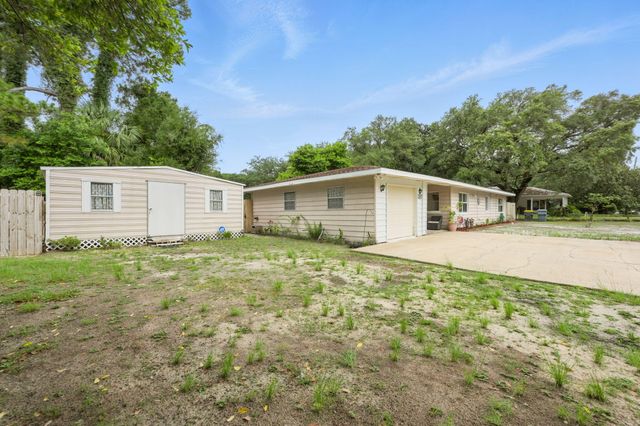 101 SE Elm Avenue, Fort Walton Beach, FL 32548