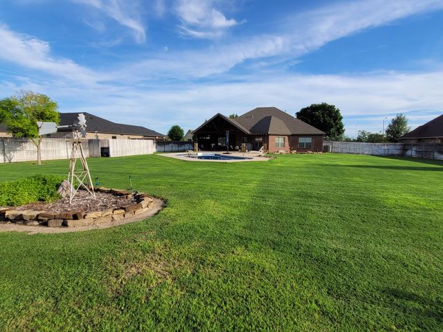 1722 Hudson Oaks Drive, San Angelo, TX 76904