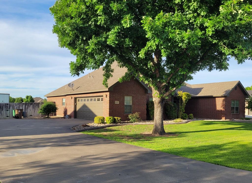 Image 20 of property listing at 1722 Hudson Oaks Drive, San Angelo, TX 76904