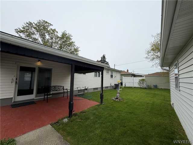 96 Della Drive, Lackawanna, NY 14218