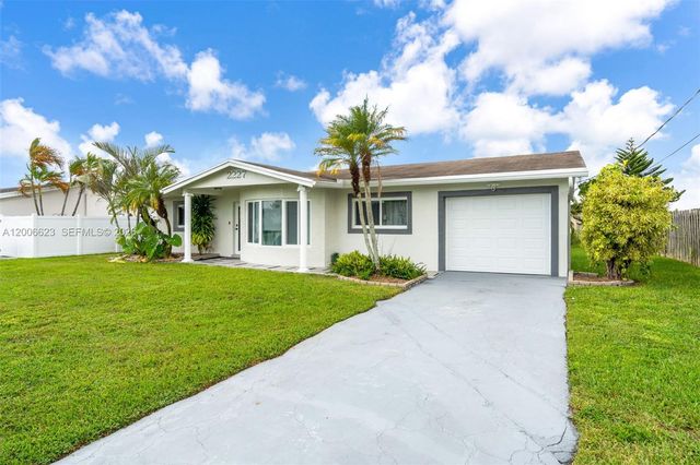 2227 NW 65th Ave, Margate, FL 33063