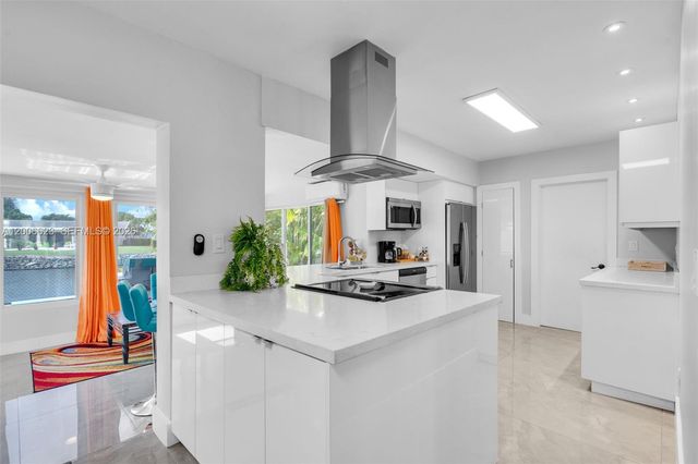 2227 NW 65th Ave, Margate, FL 33063