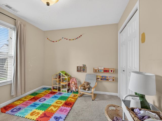 9516 Golden Oak Drive, Fort Wayne, IN 46835