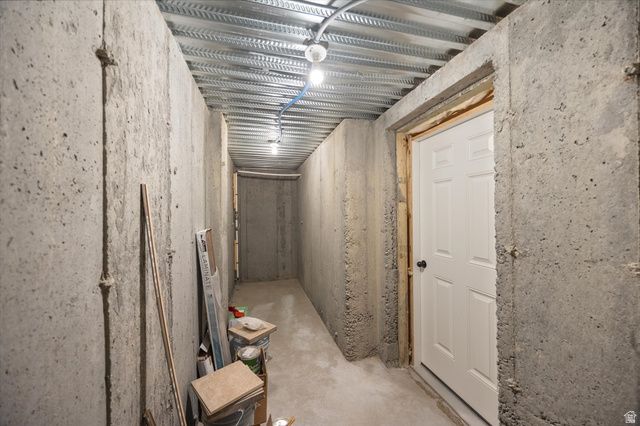 9303 N VERNHAM LN, Eagle Mountain, UT 84005