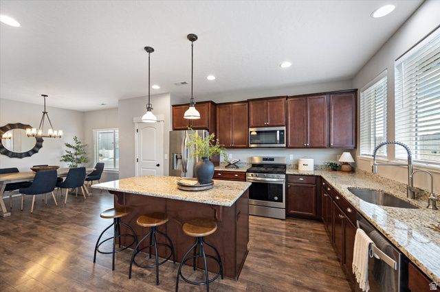 9303 N VERNHAM LN, Eagle Mountain, UT 84005