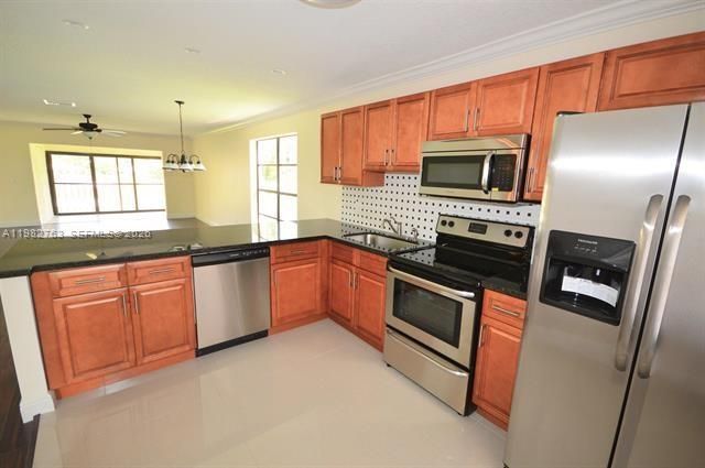 7944 Eastlake Dr D, Boca Raton, FL 33433