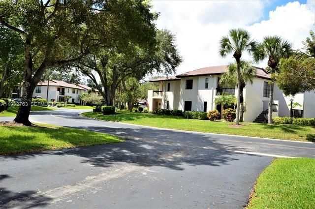 7944 Eastlake Dr D, Boca Raton, FL 33433
