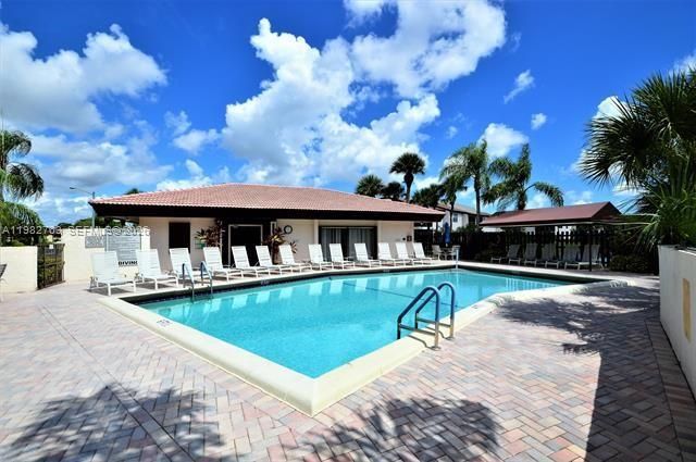 7944 Eastlake Dr D, Boca Raton, FL 33433