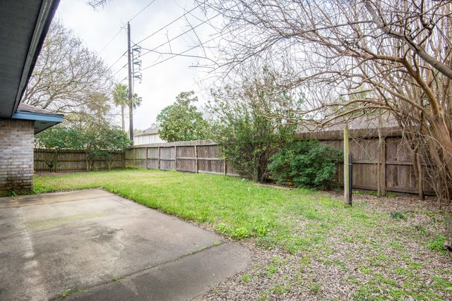 12034 Paddock Way, Houston, TX 77065