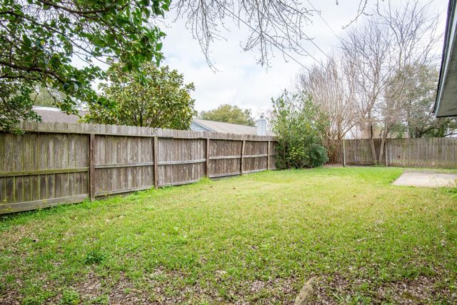 12034 Paddock Way, Houston, TX 77065