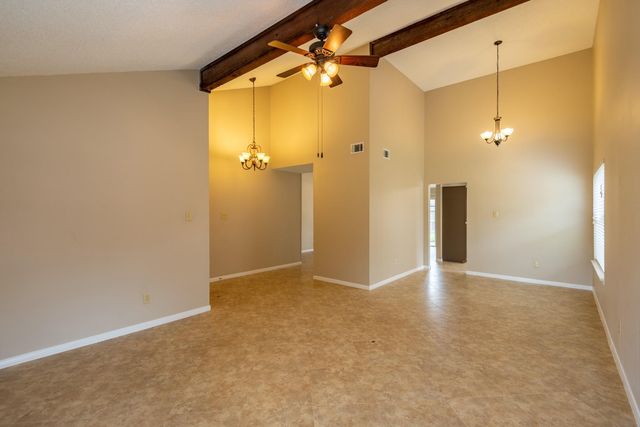 12034 Paddock Way, Houston, TX 77065