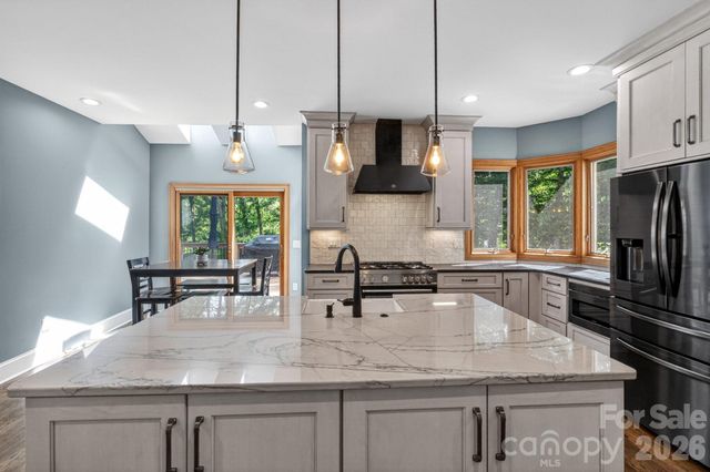 19315 Callaway Hills Lane, Davidson, NC 28036