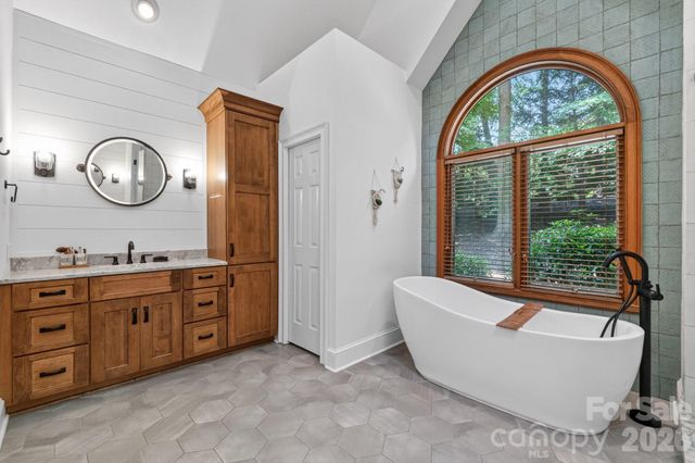 19315 Callaway Hills Lane, Davidson, NC 28036