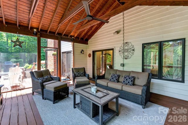 19315 Callaway Hills Lane, Davidson, NC 28036