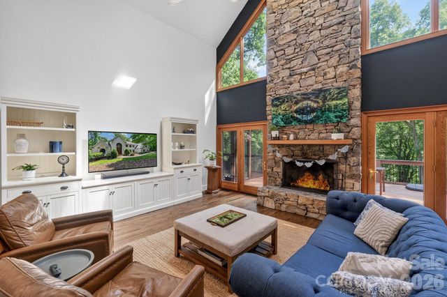 19315 Callaway Hills Lane, Davidson, NC 28036