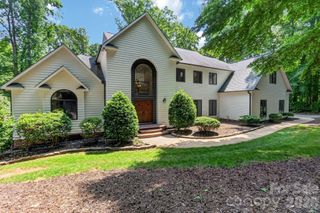 19315 Callaway Hills Lane, Davidson, NC 28036