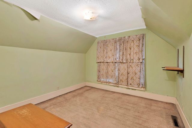 132 S Green St, Wichita, KS 67211