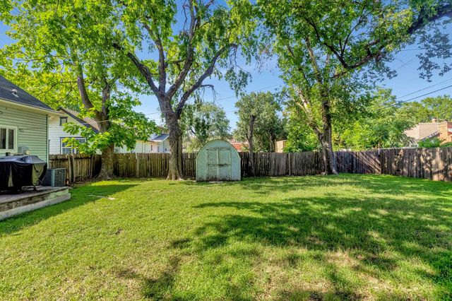 132 S Green St, Wichita, KS 67211