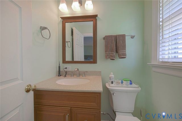 8064 S Mayfield Ln, Mechanicsville, VA 23111