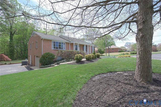 8064 S Mayfield Ln, Mechanicsville, VA 23111