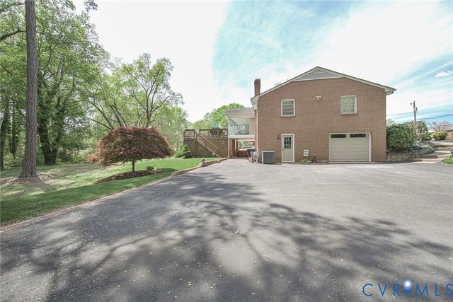 8064 S Mayfield Ln, Mechanicsville, VA 23111