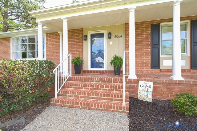 8064 S Mayfield Ln, Mechanicsville, VA 23111