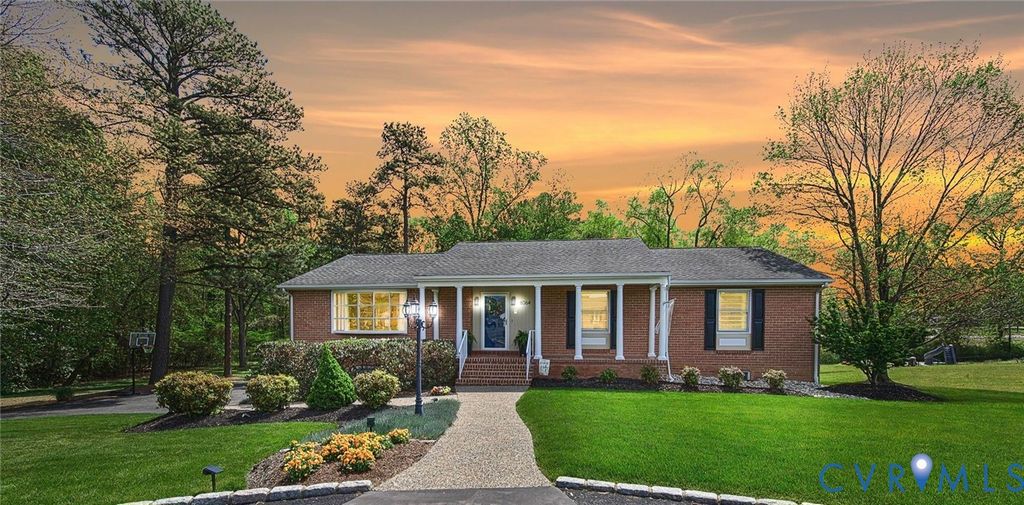 8064 S Mayfield Ln, Mechanicsville, VA 23111