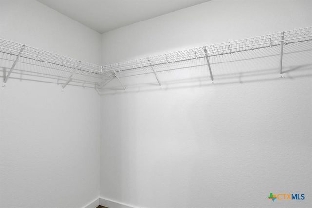 4001 Cressler Lane 15G, Jarrell, TX 76537