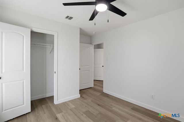 4001 Cressler Lane 15G, Jarrell, TX 76537