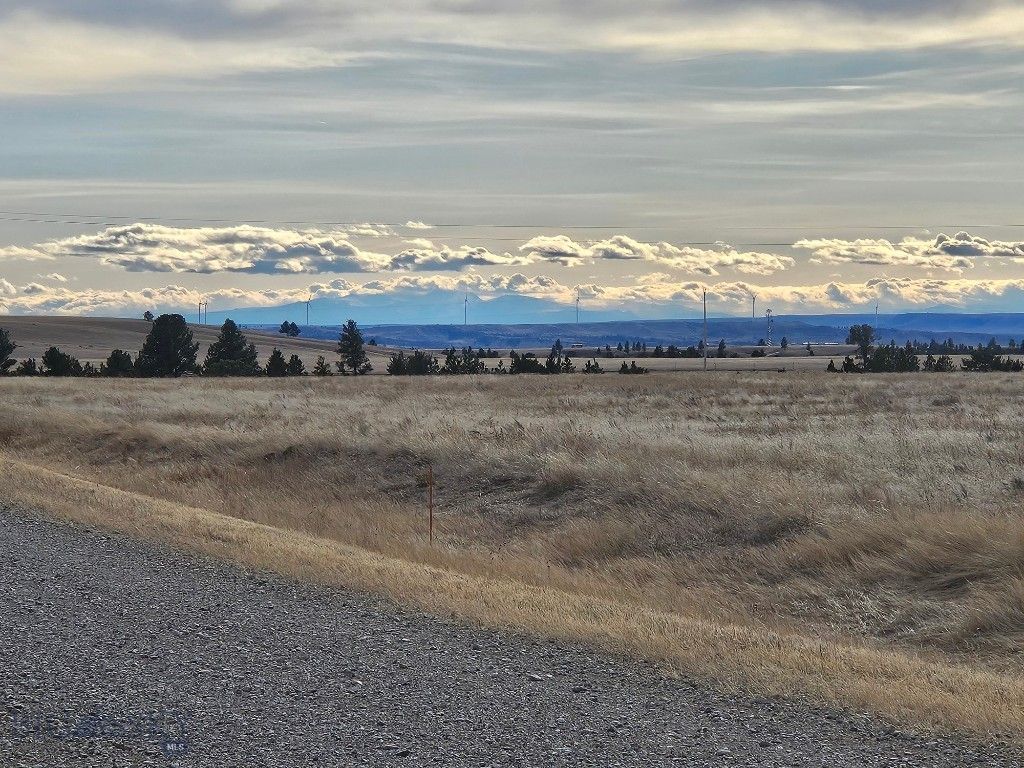 DMB-18 Antelope Road, Shawmut, MT 59078 photo 2