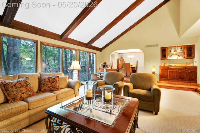 1100 Bretton Lane, Bloomfield Charter Township, MI 48304