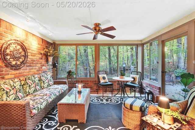 1100 Bretton Lane, Bloomfield Charter Township, MI 48304