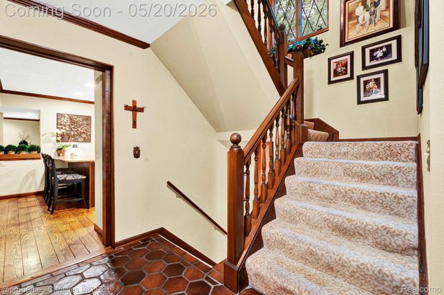 1100 Bretton Lane, Bloomfield Charter Township, MI 48304