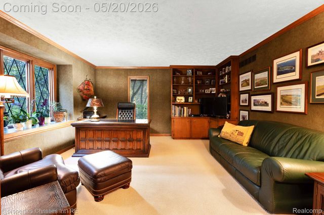 1100 Bretton Lane, Bloomfield Charter Township, MI 48304