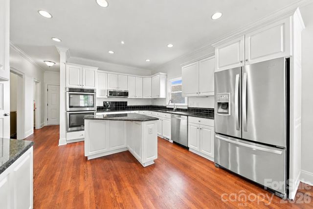 5539 Sunstar Court, Charlotte, NC 28226
