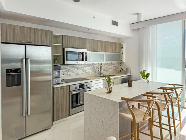 6700 INDIAN CREEK DRIVE PH7, Miami Beach, FL 33141