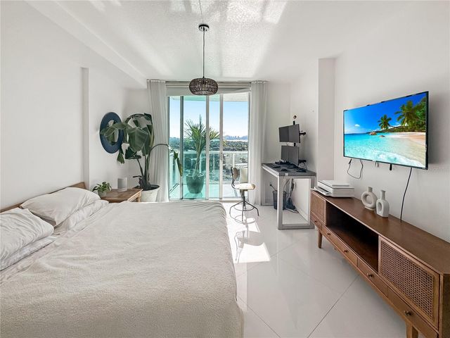 6700 INDIAN CREEK DRIVE PH7, Miami Beach, FL 33141