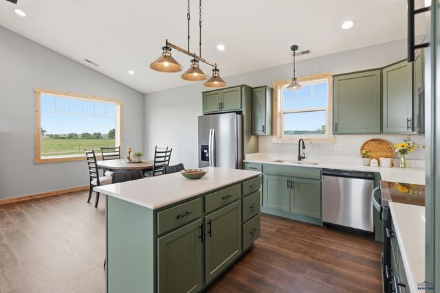 340 WHITNEY ST, Hermosa, SD 57744