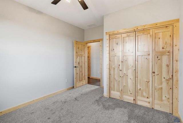 340 WHITNEY ST, Hermosa, SD 57744