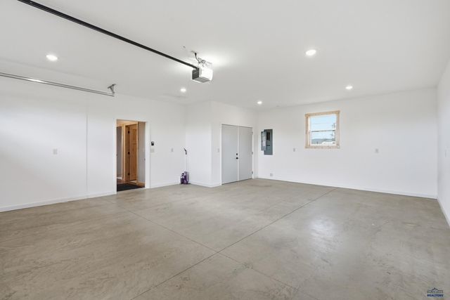 340 WHITNEY ST, Hermosa, SD 57744