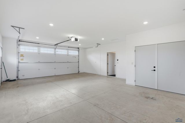 340 WHITNEY ST, Hermosa, SD 57744