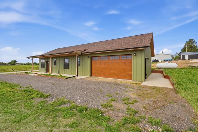 340 WHITNEY ST, Hermosa, SD 57744