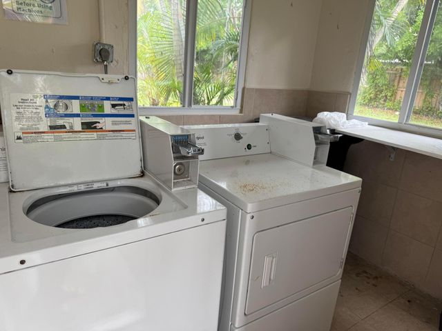913 SW 15th Terrace 1, Fort Lauderdale, FL 33312