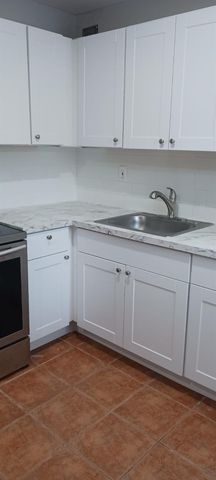 913 SW 15th Terrace 1, Fort Lauderdale, FL 33312