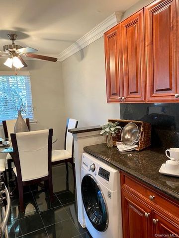 652 Veterans Highway 1-2A, Hauppauge, NY 11788