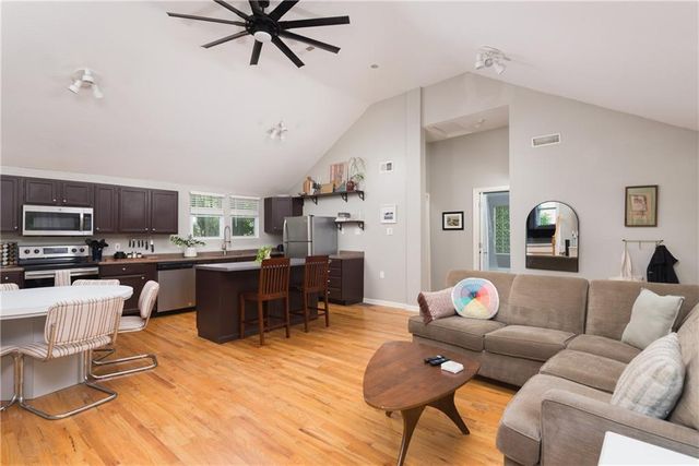 3909 W 47th Street, Roeland Park, KS 66205