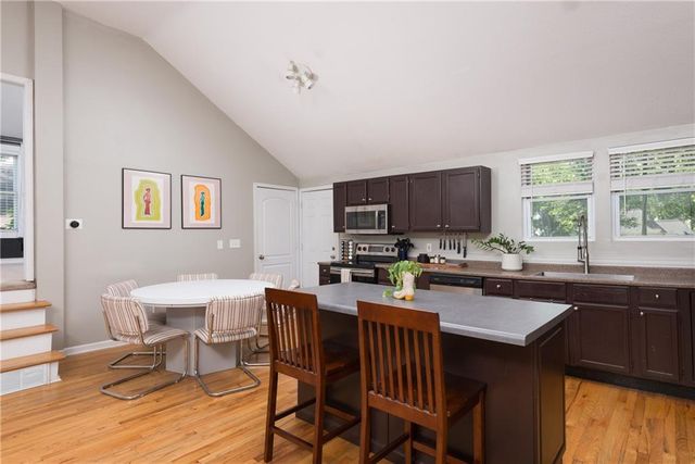 3909 W 47th Street, Roeland Park, KS 66205