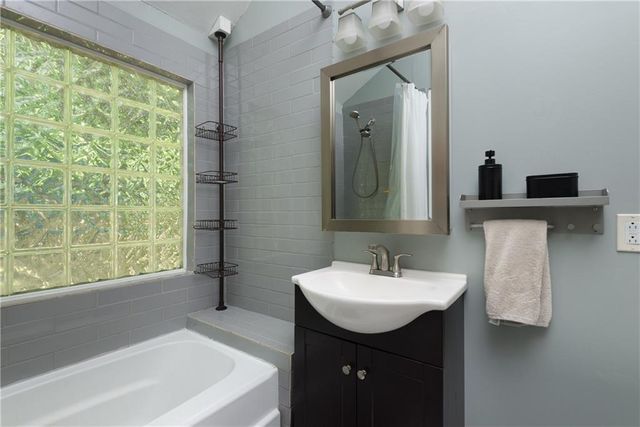 3909 W 47th Street, Roeland Park, KS 66205