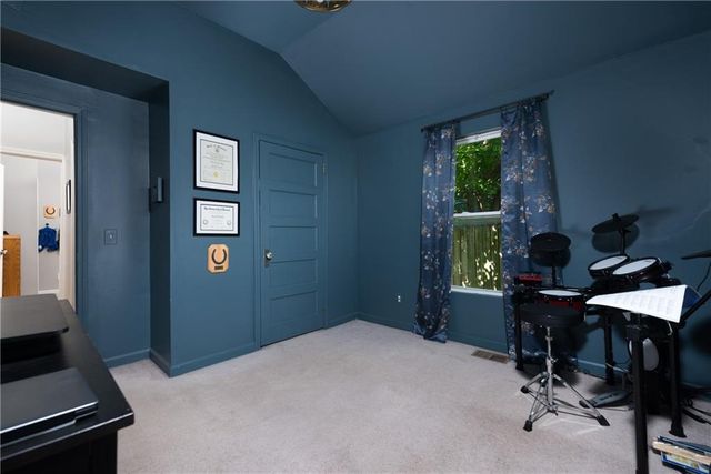3909 W 47th Street, Roeland Park, KS 66205